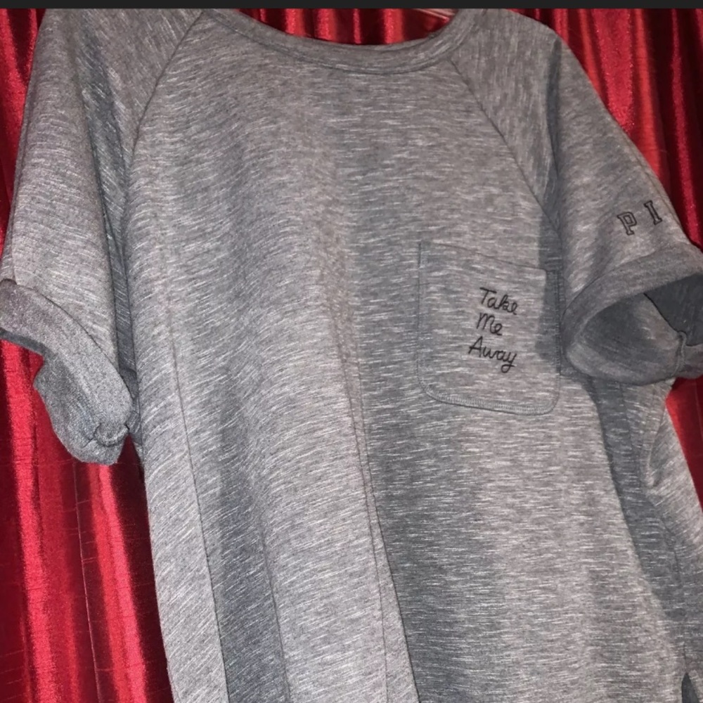 VS Pink “take Me Away” Crop Womens